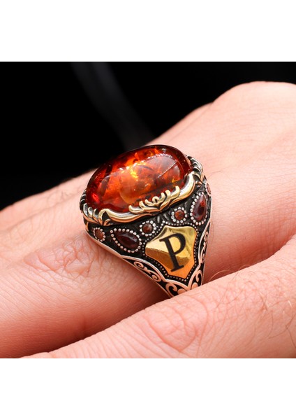 Kişiye Özel Harf Yazılı Toz Kehribar Taşlı Gümüş Erkek Yüzük