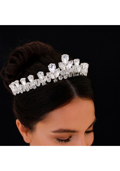 Kristal Taşlı Şık ve Zarif Gelin Tacı ve Saç Aksesuarı