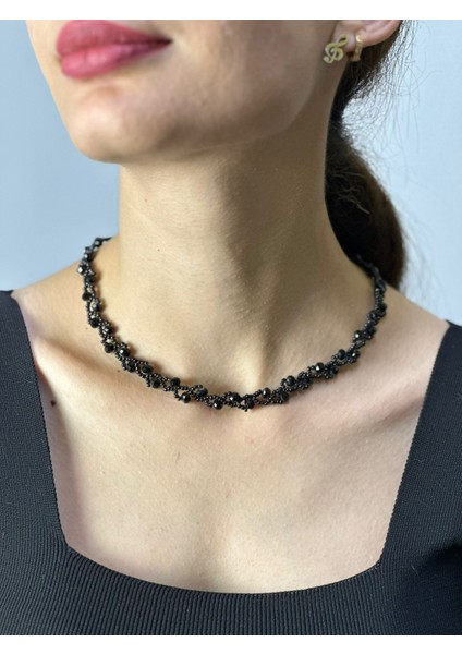 Siyah Boncuk Işleme Kadın Kolye 22 cm modelleri