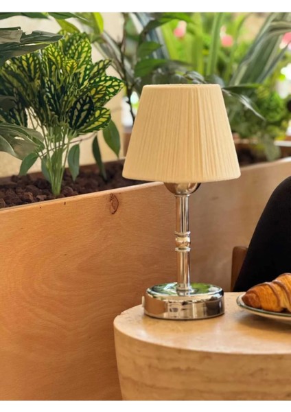 Krem Süet Kadife Kablosuz Şarjlı Masa Lambası - Alt Uzun Gümüş
