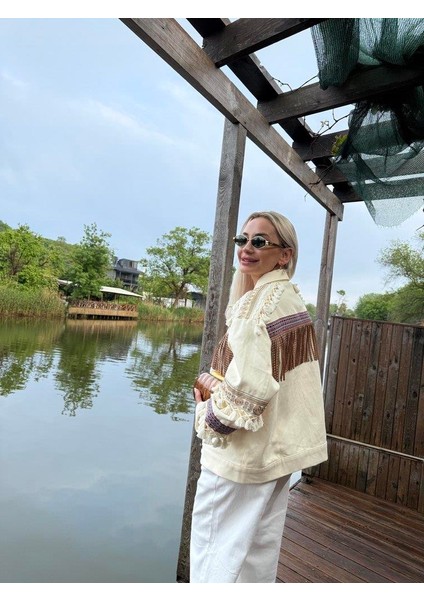 Püskül ve Işleme Detaylı Kadın Krem Ceket fiyatları