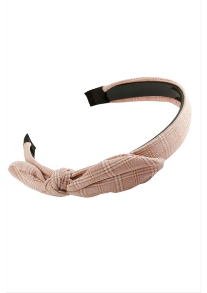 Kare Desenli Fiyong Taç