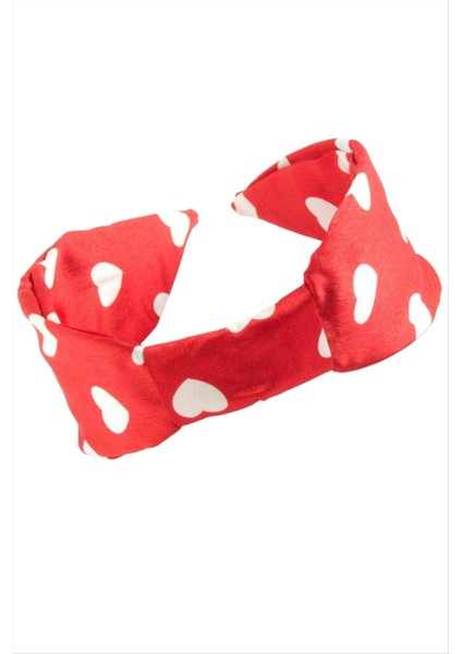 Kalp Desenli Fiyong Taç