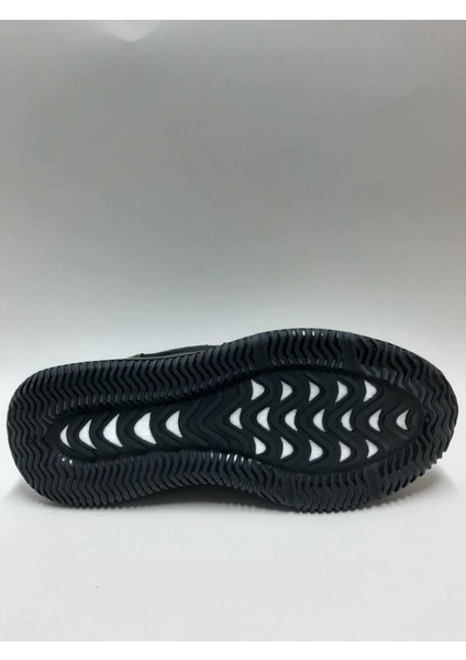 Hakiki Deri Balon Taban Siyah Bağcıksız Geniş Kalıp Kışlık Erkek Ayakkabı C-985376PPT fırsatları