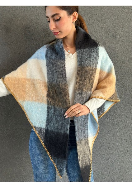 Yumuşak Ekose Üçgen Tığ Oyalı Kadın Şal 200X85 cm