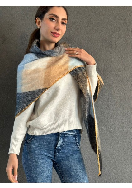 Yumuşak Ekose Üçgen Tığ Oyalı Kadın Şal 200X85 cm fiyatları