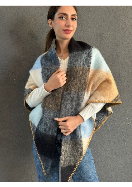 Yumuşak Ekose Üçgen Tığ Oyalı Kadın Şal 200X85 cm fırsatları