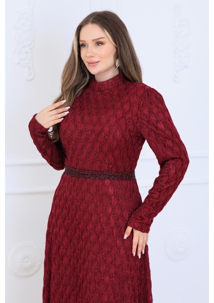 Lina Tesettür Abiye Elbise Dantel Kumaş Eteği Kuyruk ve Beli Taş Detaylı