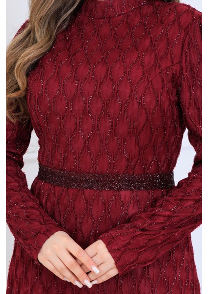 Lina Tesettür Abiye Elbise Dantel Kumaş Eteği Kuyruk ve Beli Taş Detaylı