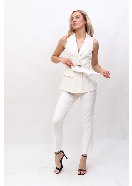 Kemerli Klasik Yelek & Boru Paça Pantolon Takım-Beyaz