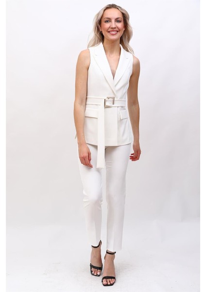 Kemerli Klasik Yelek & Boru Paça Pantolon Takım-Beyaz