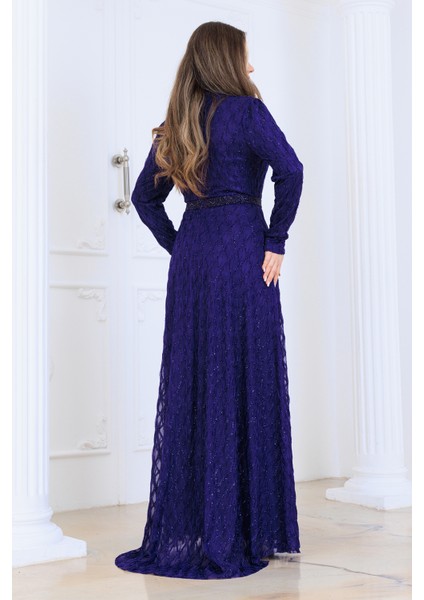 Lina Tesettür Abiye Elbise Dantel Kumaş Eteği Kuyruk ve Beli Taş Detaylı