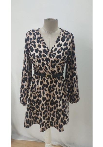 Kadın Kruvaze Yaka Kemerli Leopar Desenli Modal Kumaş Mini Elbise