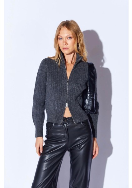 Yumuşak Soft Dokulu Fermuarlı Kadın Triko Hırka Antrasit