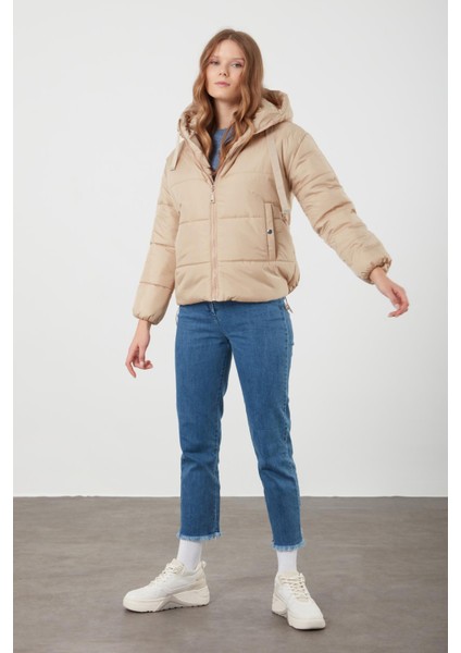 Kadın Bej Kapüşonlu Anorak Yanları Stoplu Mont fırsatları