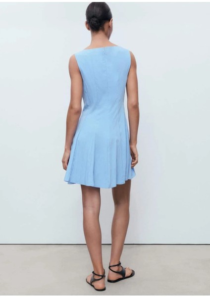 Kayık Yaka Pileli Elbise fırsatları