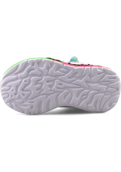 150 Kız Bebek Işıklı Spor Bot fırsatları