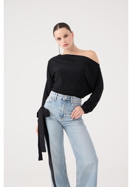 Asimetrik Yaka Talia Bluz Siyah modelleri