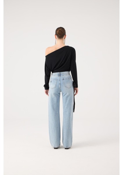 Asimetrik Yaka Talia Bluz Siyah indirimleri