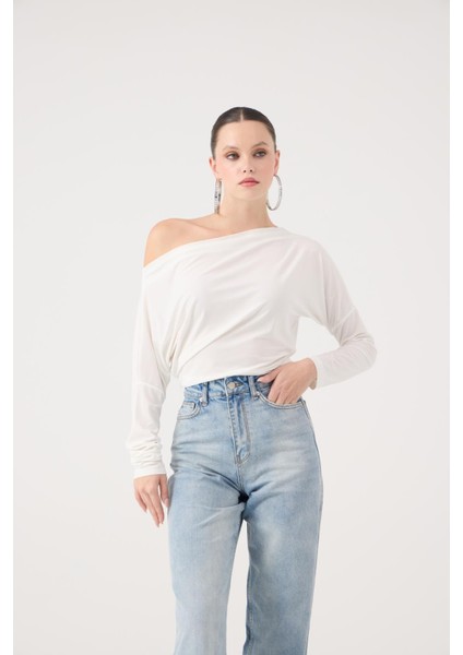 Asimetrik Yaka Talia Bluz Beyaz