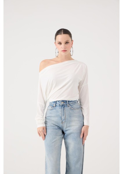 Asimetrik Yaka Talia Bluz Beyaz modelleri