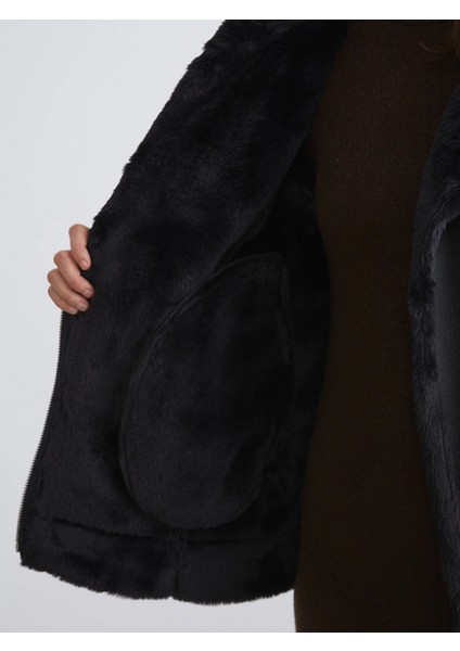 Lcw Vision Siyah Biker Yaka Kadın Deri Görünümlü Mont fırsatları