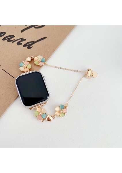 Apple Watch 3 4 5 6 7 8 9 Se 38 40 41MM Uyumlu Taşlı Çiçek ve Kalp Detaylı Çelik Kordon