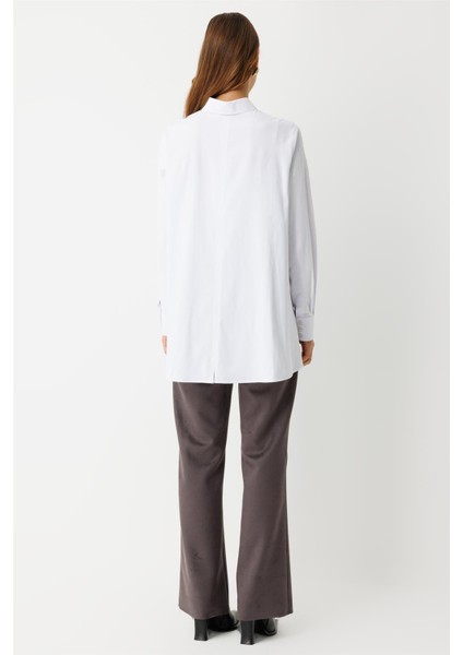 Arkası Dikiş Detaylı Pamuk Gömlek Beyaz