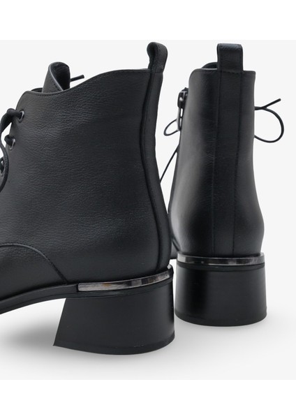 March Kadın Günlük Bot Siyah modelleri