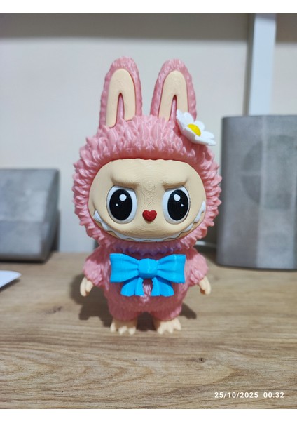 Labubu Figür 15 cm - Dönen Göz Mekanizmalı (3 Farklı Bakış) - Papatya Detaylı Özel Üretim