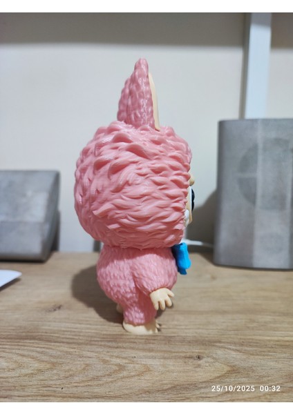 Labubu Figür 15 cm - Dönen Göz Mekanizmalı (3 Farklı Bakış) - Papatya Detaylı Özel Üretim fırsatları