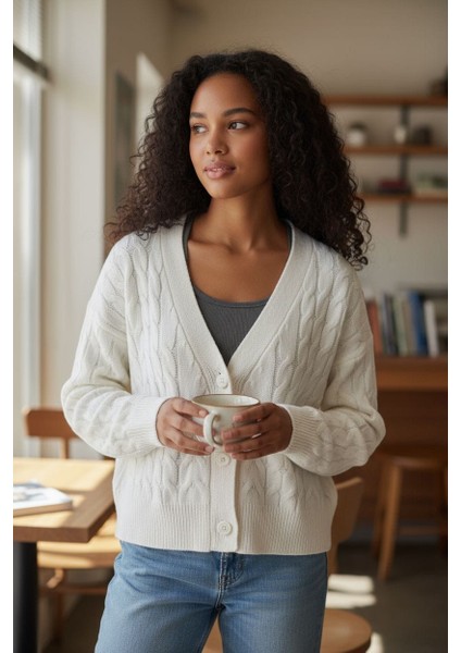 Düğmeli Kadın Triko Hırka