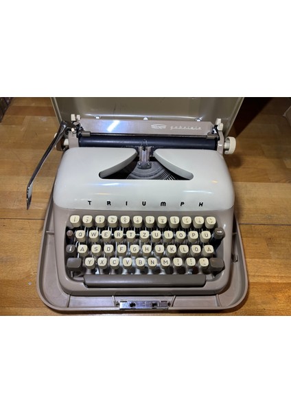 1960 Lar Alman Triumph Gabriele Çantalı Daktilo Sorunsuzçalışır Durumda indirimleri