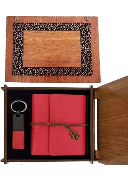 Ahşap Kutulu Kırmızı Deri Defter ve Anahtarlık Set modelleri