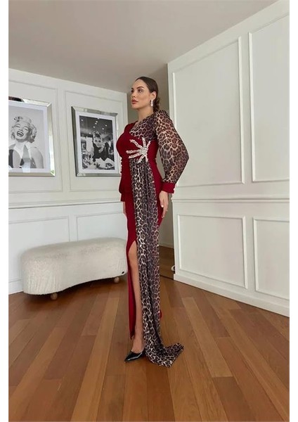 Kadın Leoparlı Yırtmaç Detaylı Taşlı Abiye Elbise DPNC2509 fırsatları