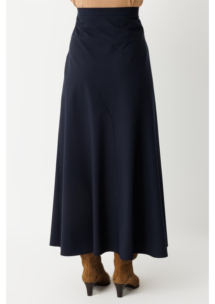 Verev Parça Detaylı Etek Laci