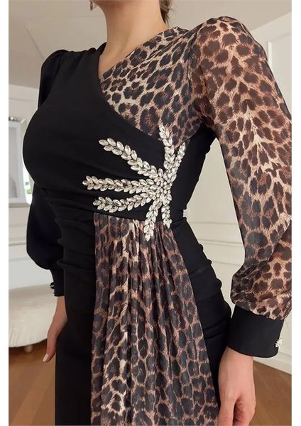 Kadın Leoparlı Yırtmaç Detaylı Taşlı Abiye Elbise DPNC2509 fiyatları
