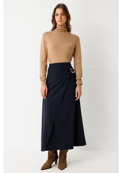 Toka Detaylı Anvelop Kapamalı Etek Laci