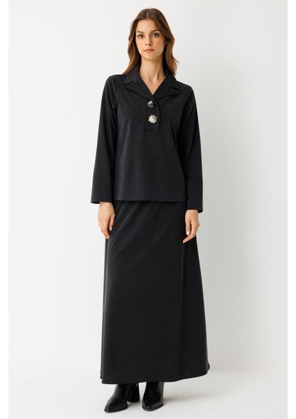 Iri Düğmeli Etekli Takım Siyah