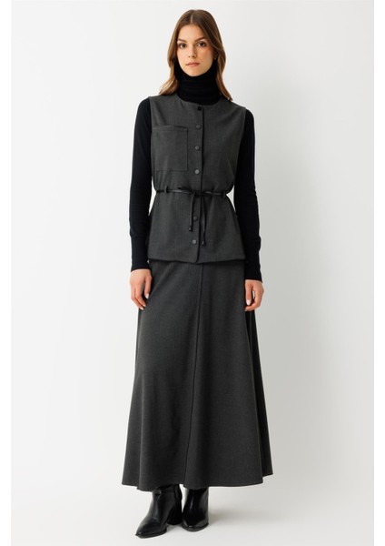 Yeleği Çıt Çıt Kapamalı Etekli Takım Antrasit