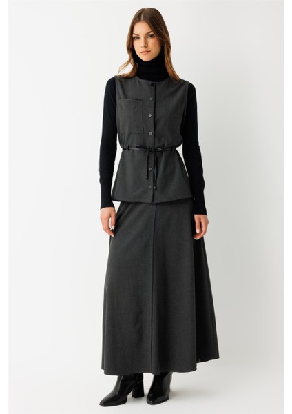 Yeleği Çıt Çıt Kapamalı Etekli Takım Antrasit