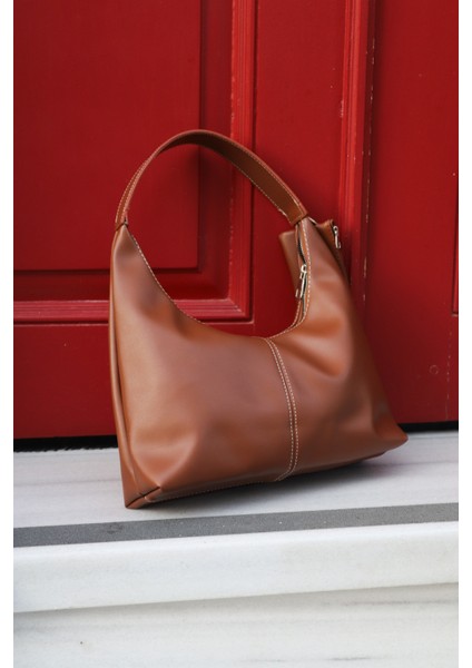 Bella Mat Deri Cüzdan Detaylı Kadın Omuz ve Kol Çantası fiyatları