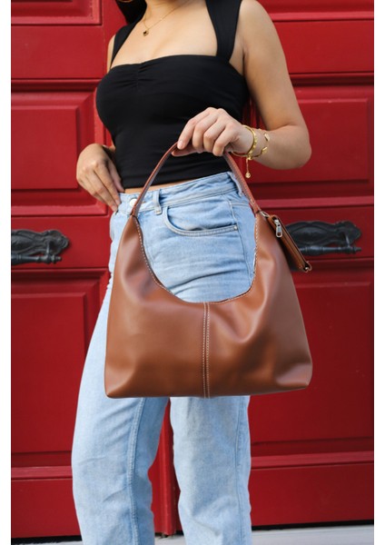 Bella Mat Deri Cüzdan Detaylı Kadın Omuz ve Kol Çantası modelleri