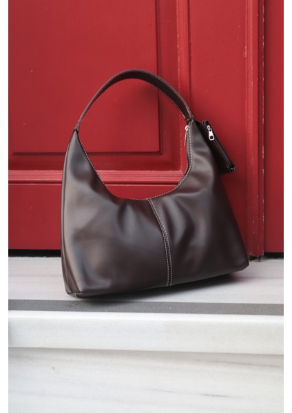 Bella Mat Deri Cüzdan Detaylı Kadın Omuz ve Kol Çantası fiyatları