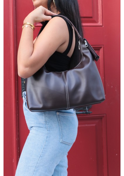 Bella Mat Deri Cüzdan Detaylı Kadın Omuz ve Kol Çantası modelleri