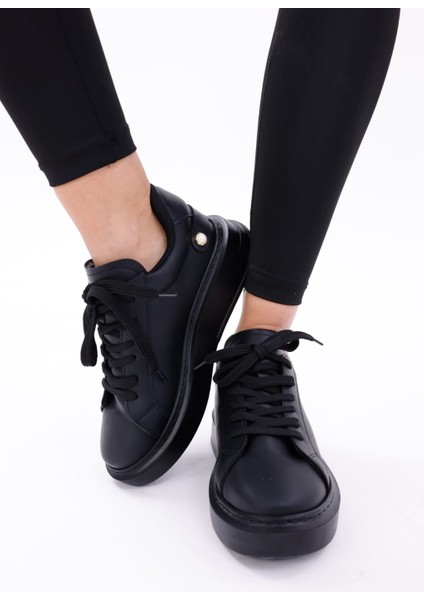 Kadın Bağcıklı Basic Sneaker Inci Detaylı Kalın Taban Spor Ayakkabı