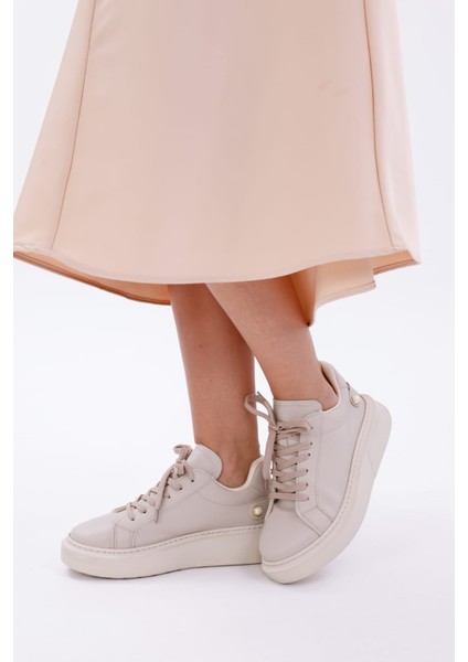 Kadın Bağcıklı Basic Sneaker Inci Detaylı Kalın Taban Spor Ayakkabı