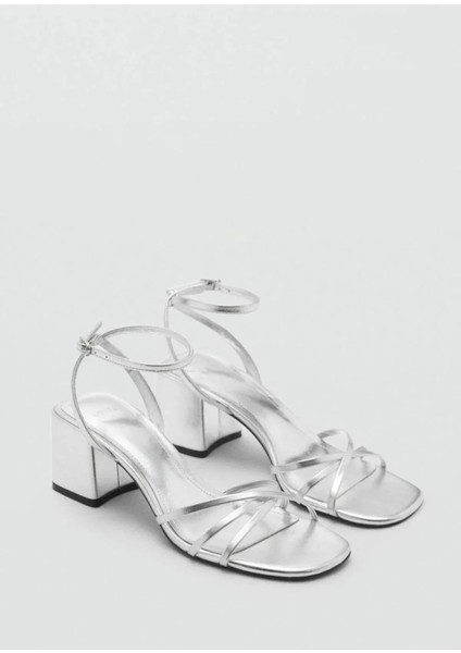 Çapraz Kayışlı Topuklu Sandalet fiyatları