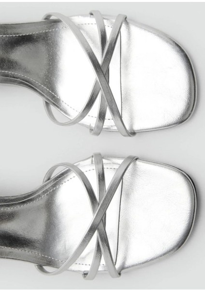 Çapraz Kayışlı Topuklu Sandalet indirimleri