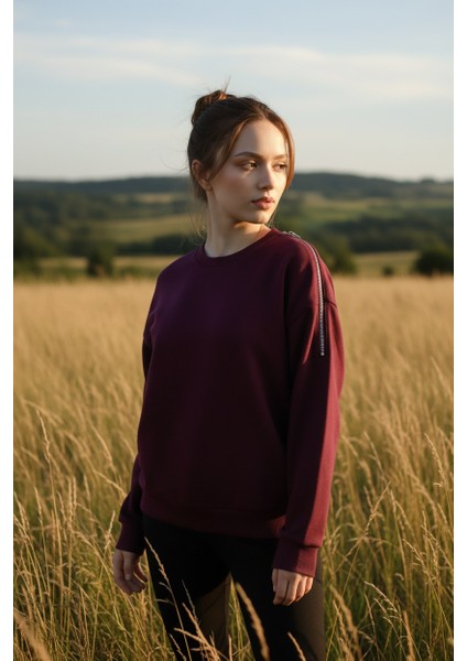 Kadın Omuzları Fermuar Detaylı Pamuklu Sweatshirt | Şık & Rahat Günlük Tarz